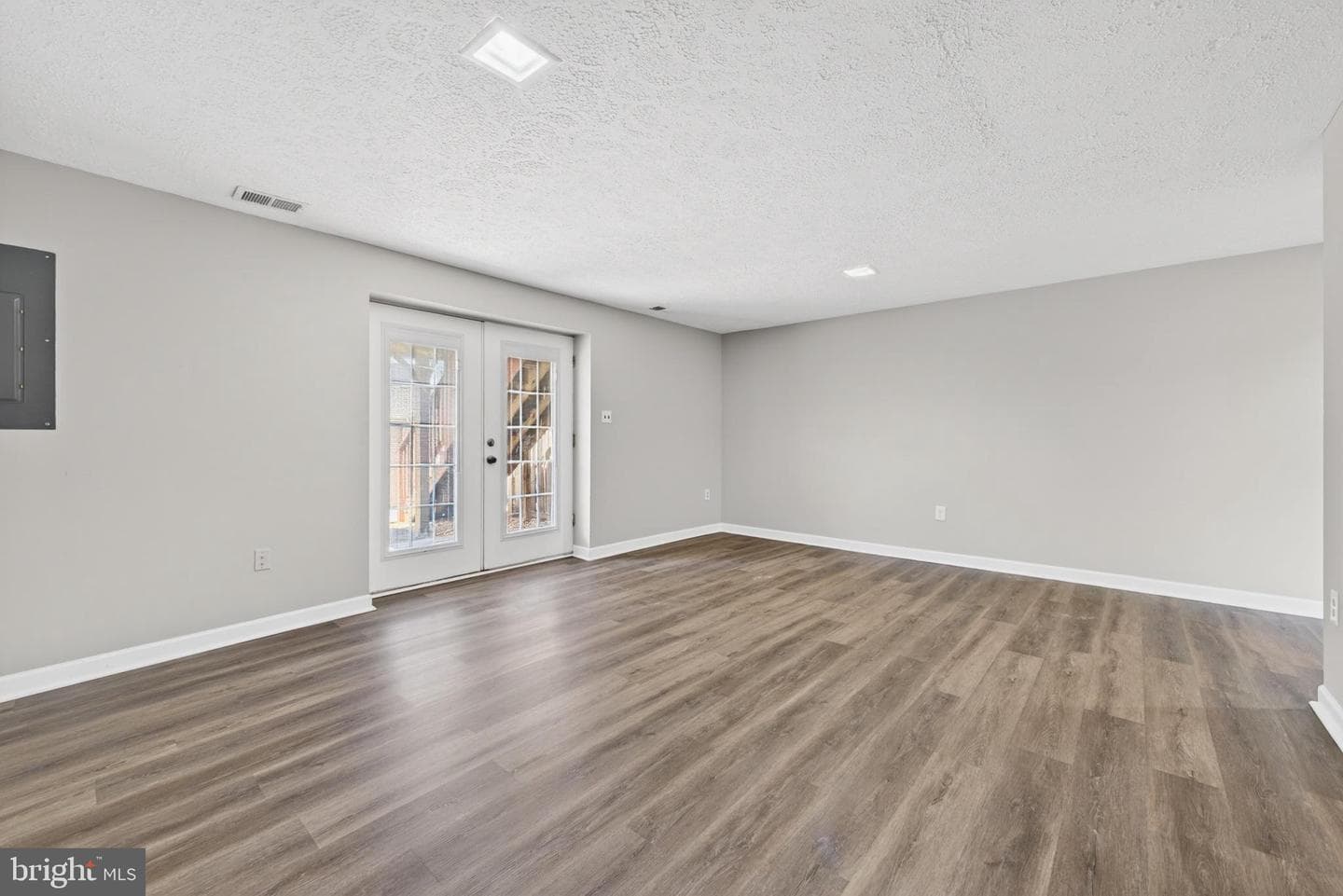 8418 Mckenzie Circle photo 23