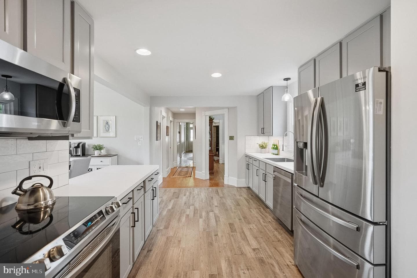 9026 Sudley Road photo 12