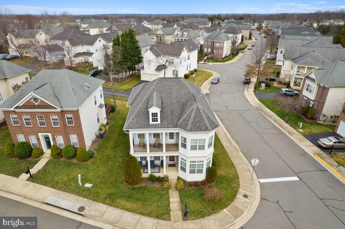 9477 Bankhead Drive photo 35
