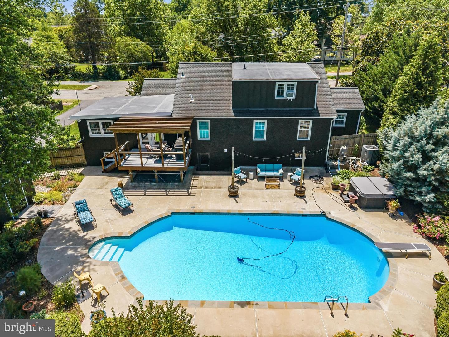 9304 Stuart Avenue photo 3