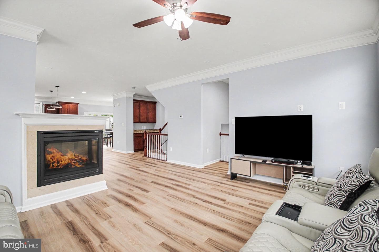 9967 Leander Ln photo 8