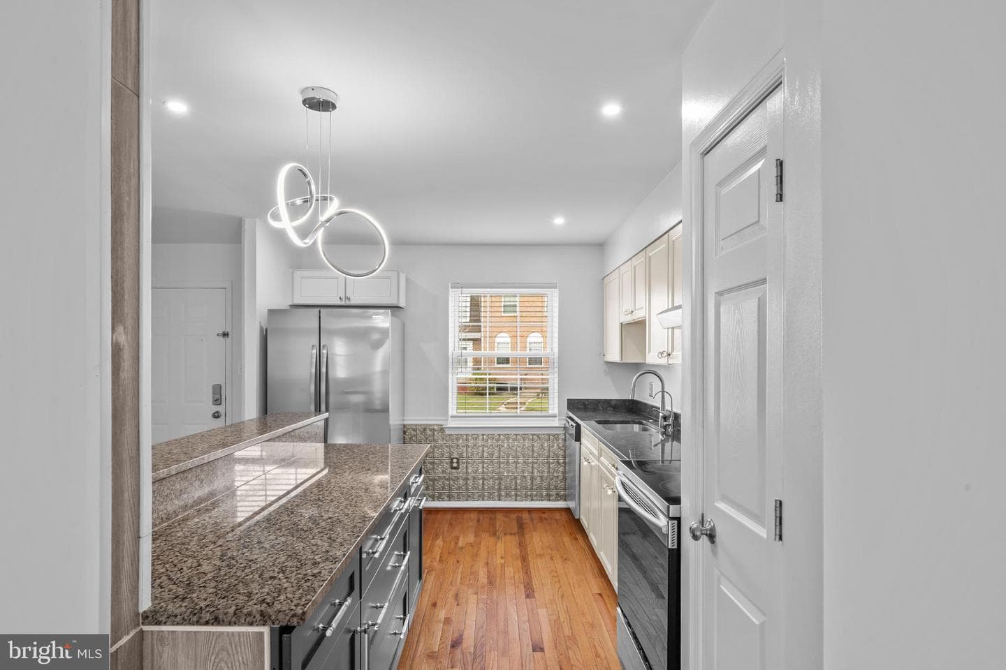 8387 Woodline Court photo 2