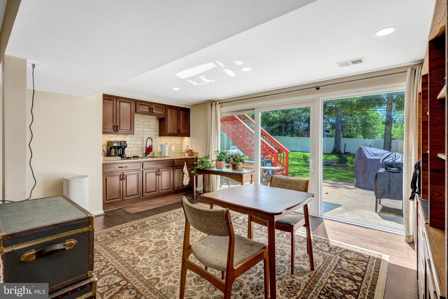 9231 Landgreen Street photo 32