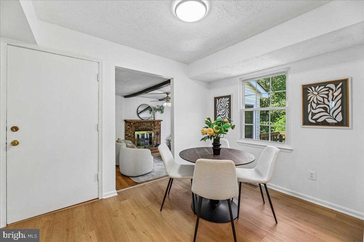 8746 Country Ln photo 13