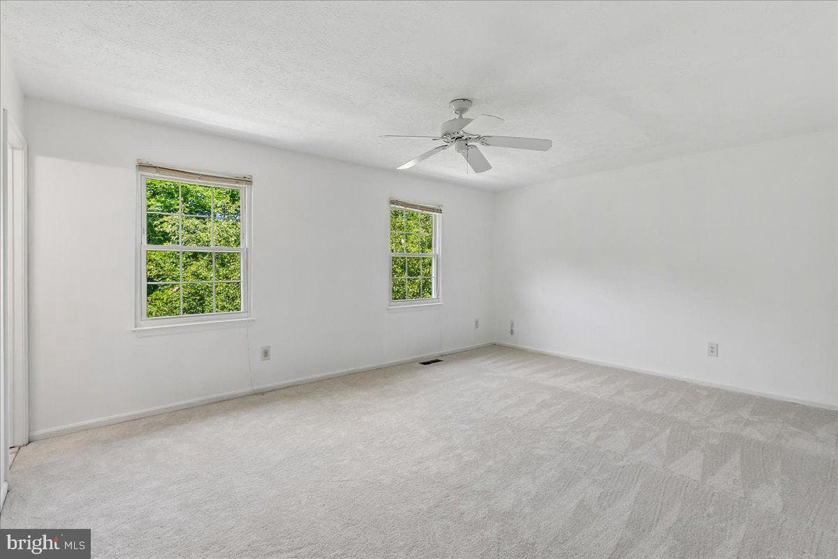 8746 Country Ln photo 18