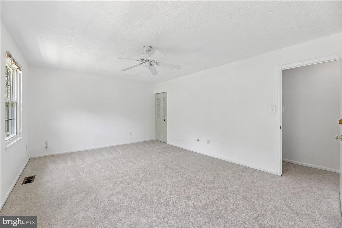 8746 Country Ln photo 24