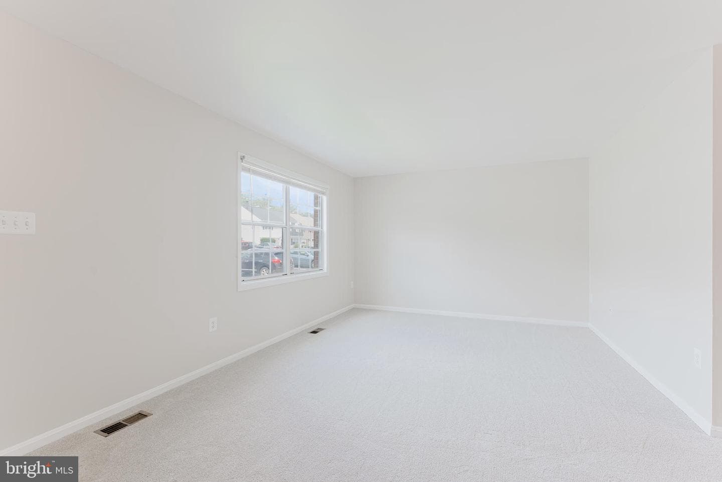 8696 Carlton Drive photo 16