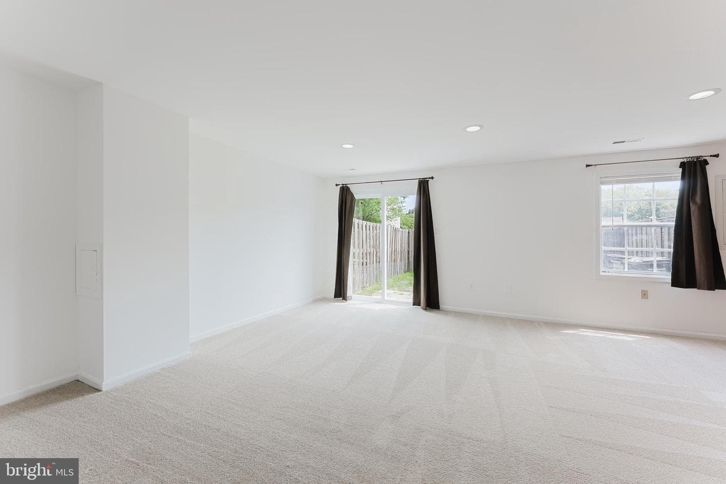 8696 Carlton Drive photo 35