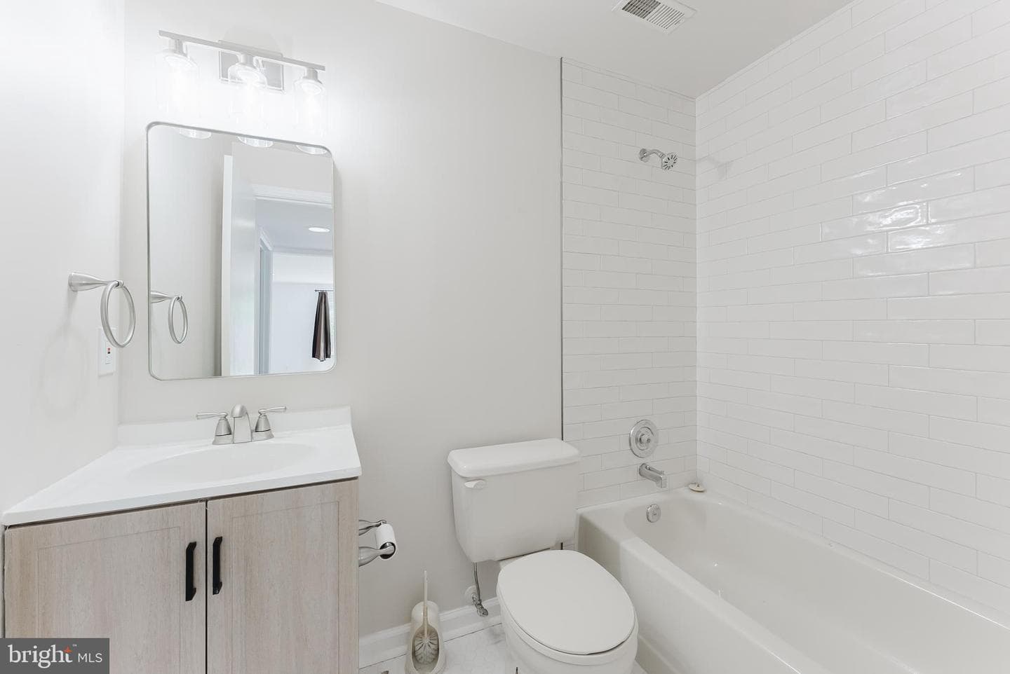 8696 Carlton Drive photo 39