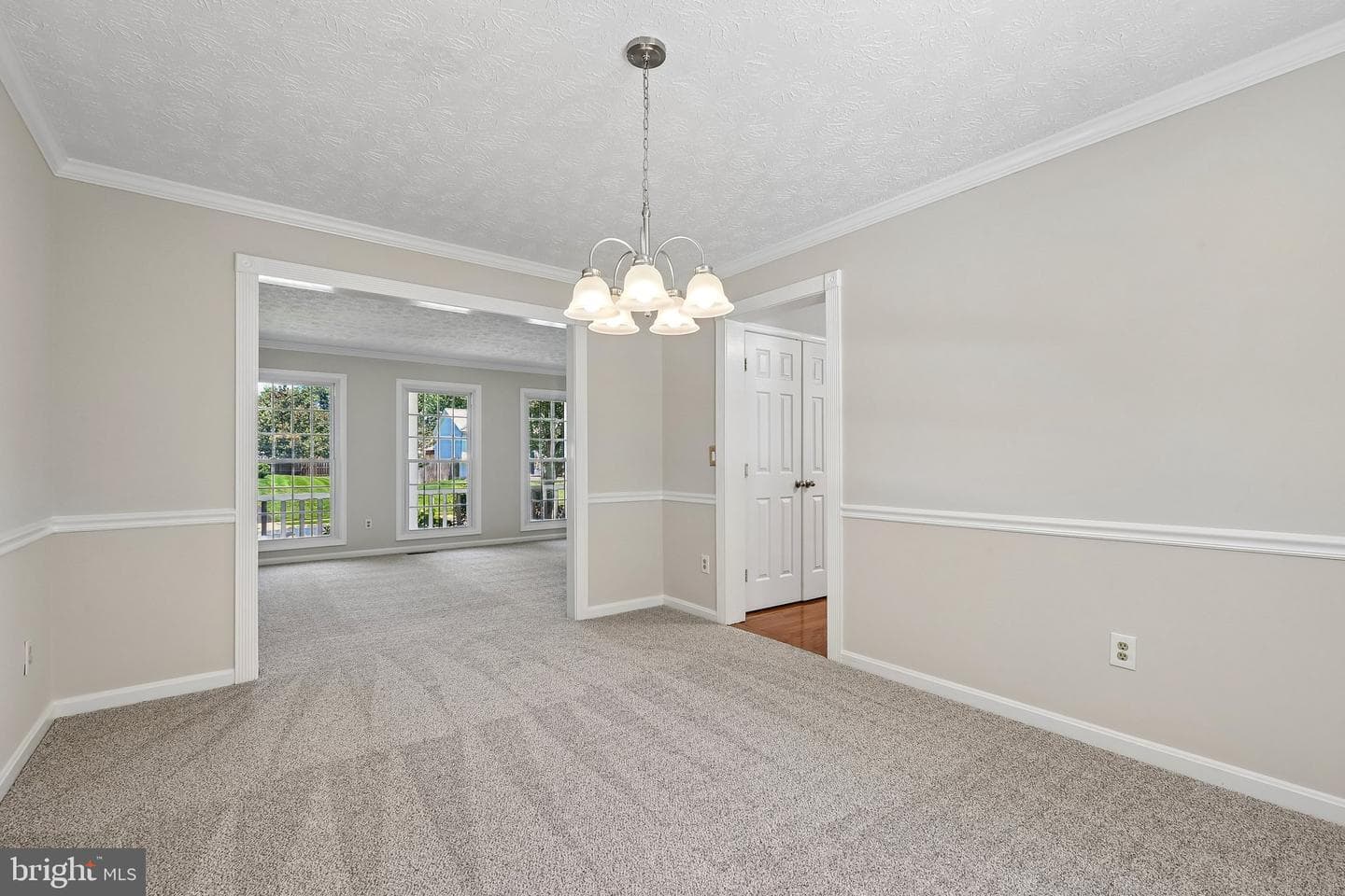 10409 Sorrell Drive photo 7