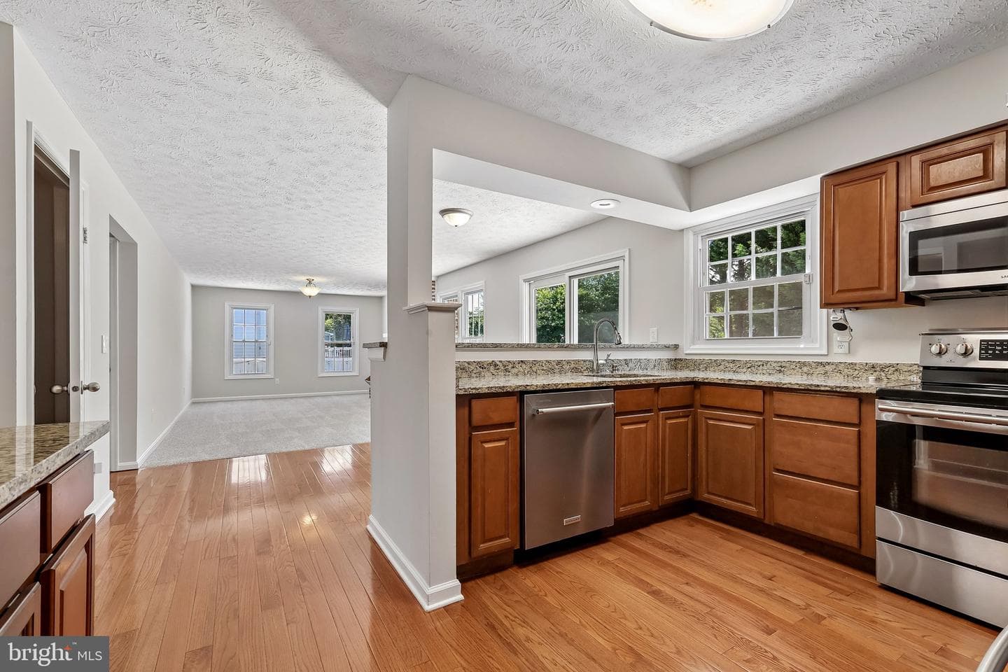 10409 Sorrell Drive photo 8