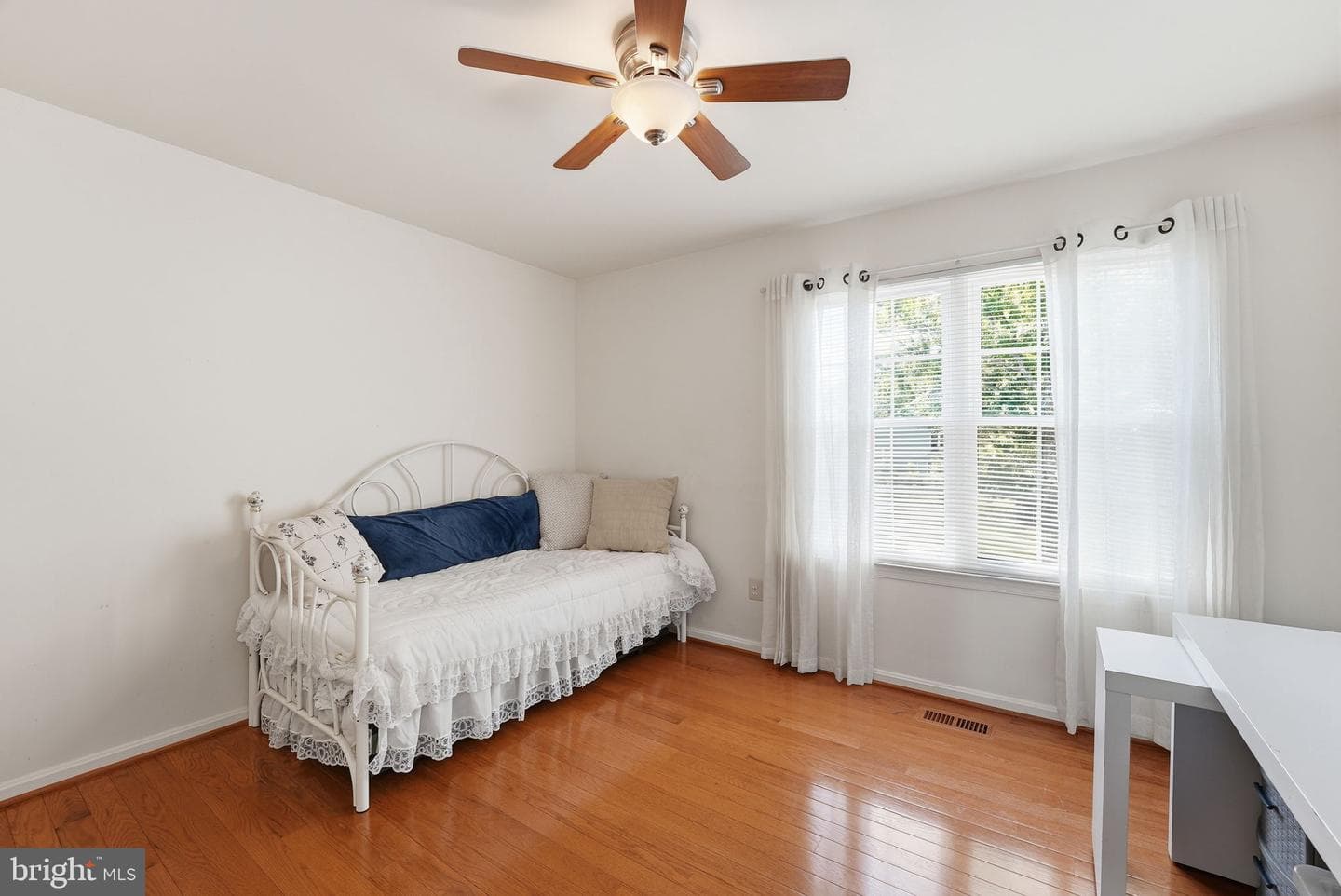 10275 Racquet Circle photo 17
