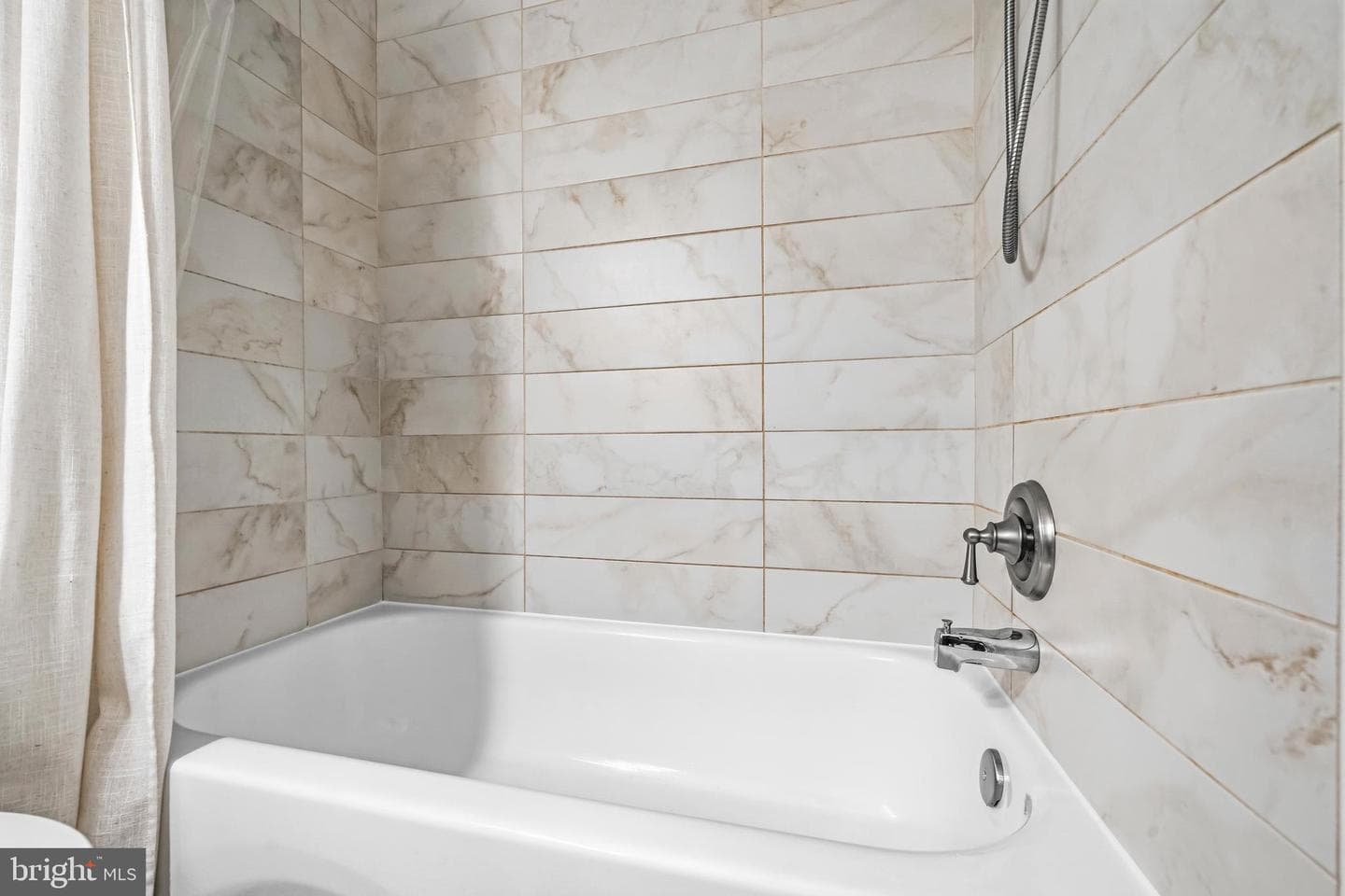 8372 Buttress Lane #201 photo 23