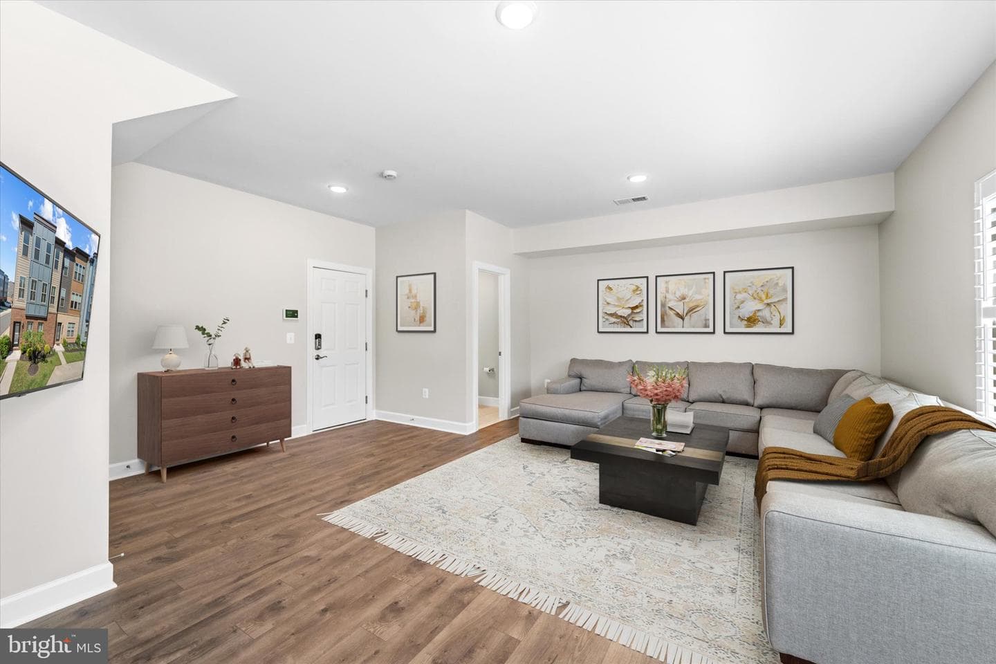 9828 Buchanan Loop photo 45