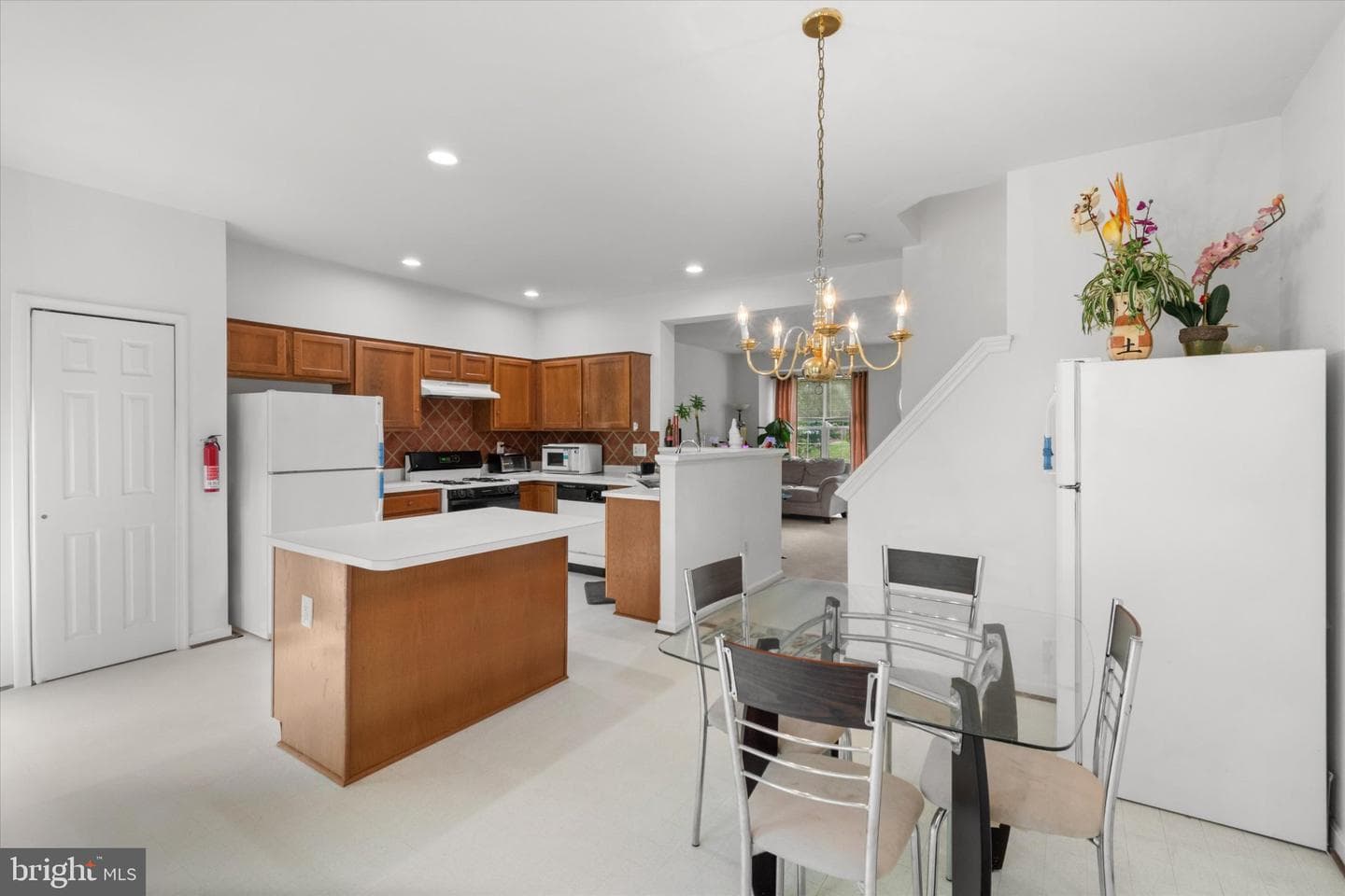 10278 Butternut Circle photo 12
