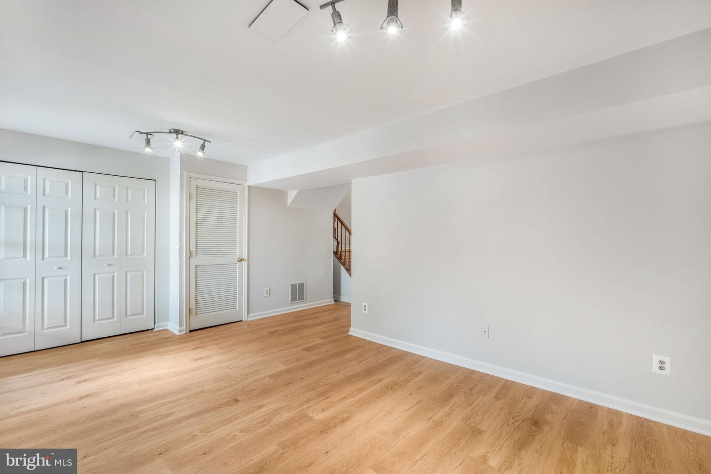 9199 Yarrow Lane photo 7