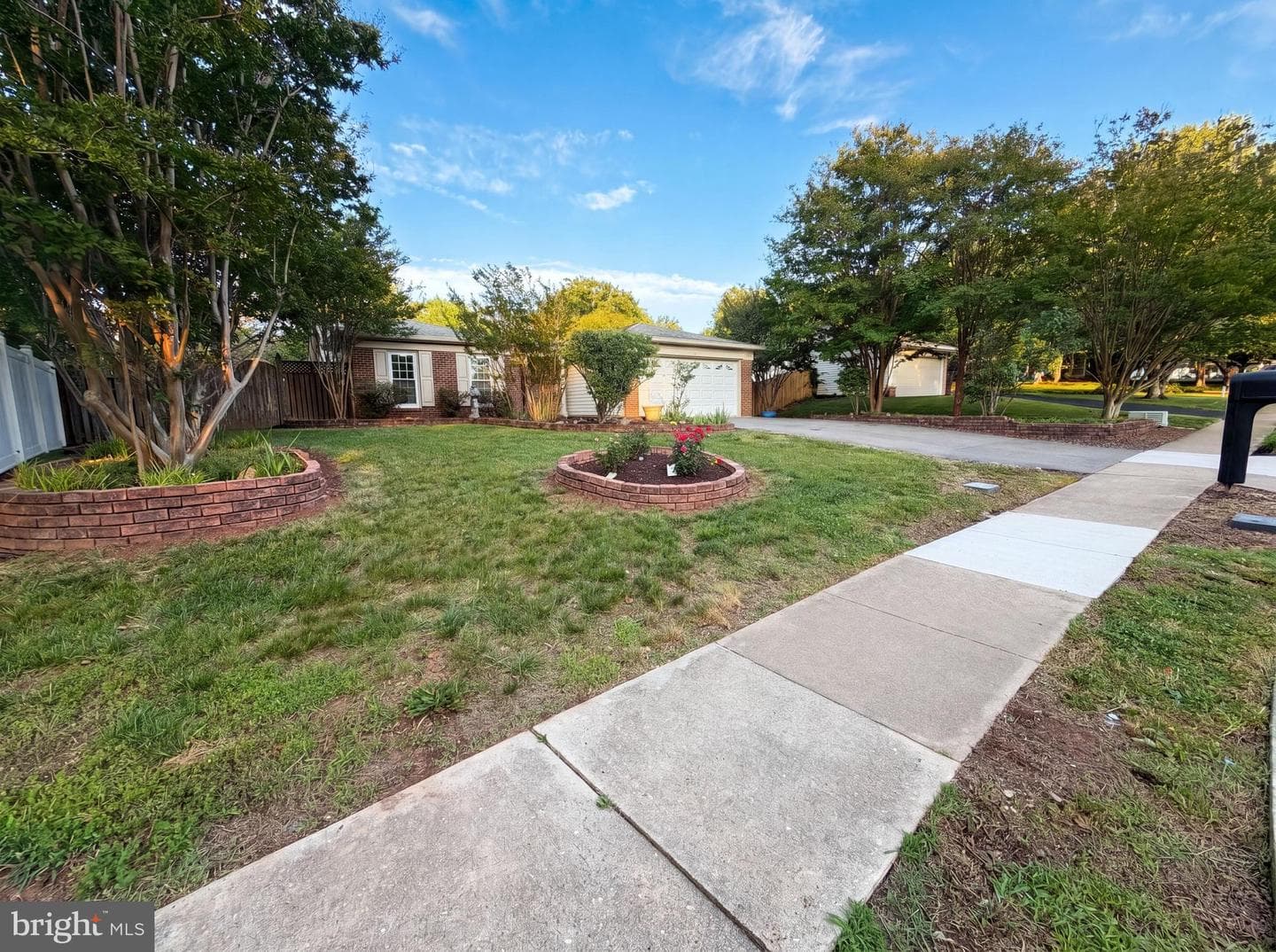 8947 Rosewood Street photo 33