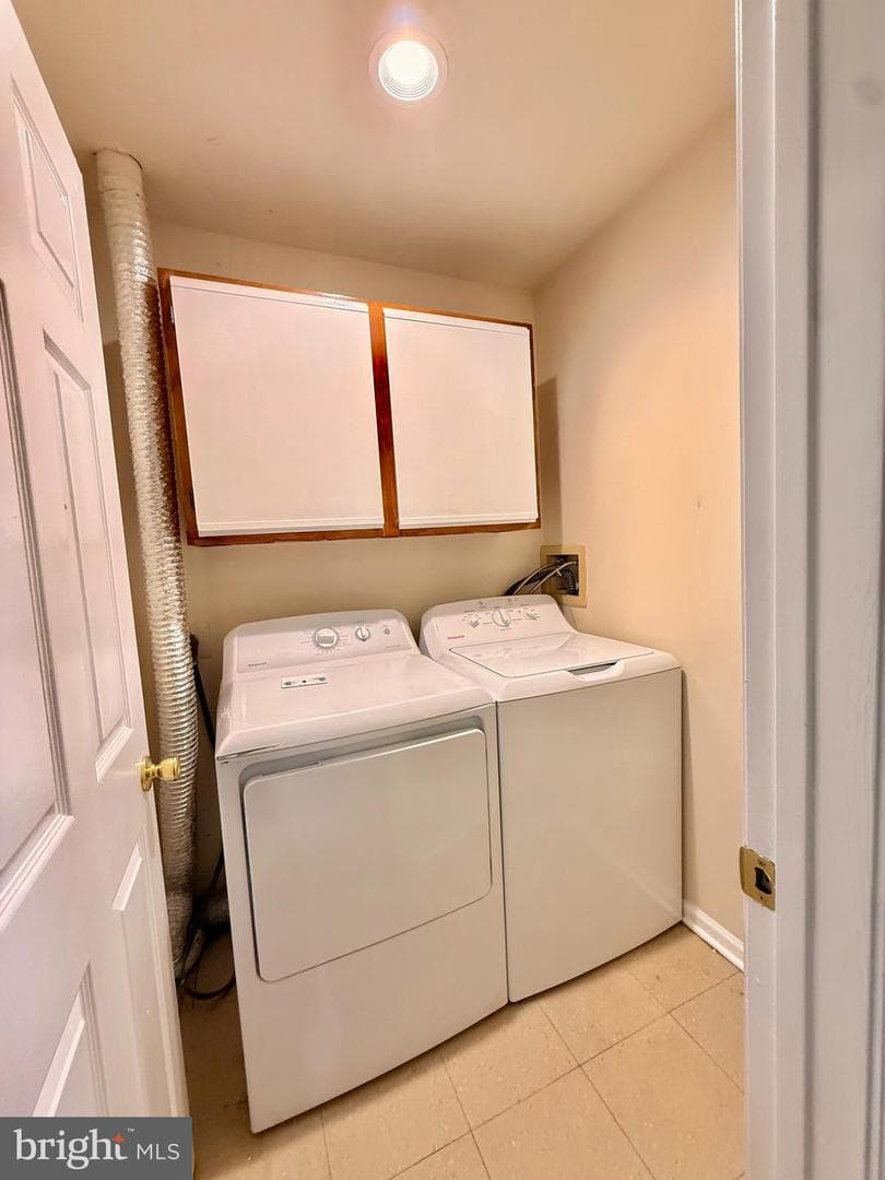 8383 Buttress Lane #302 photo 19