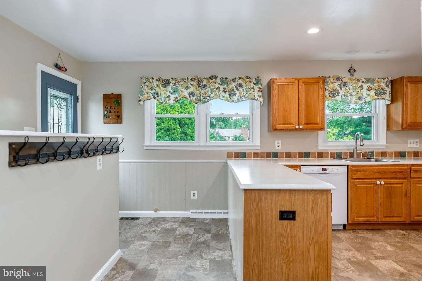 8905 Hazel Drive photo 8