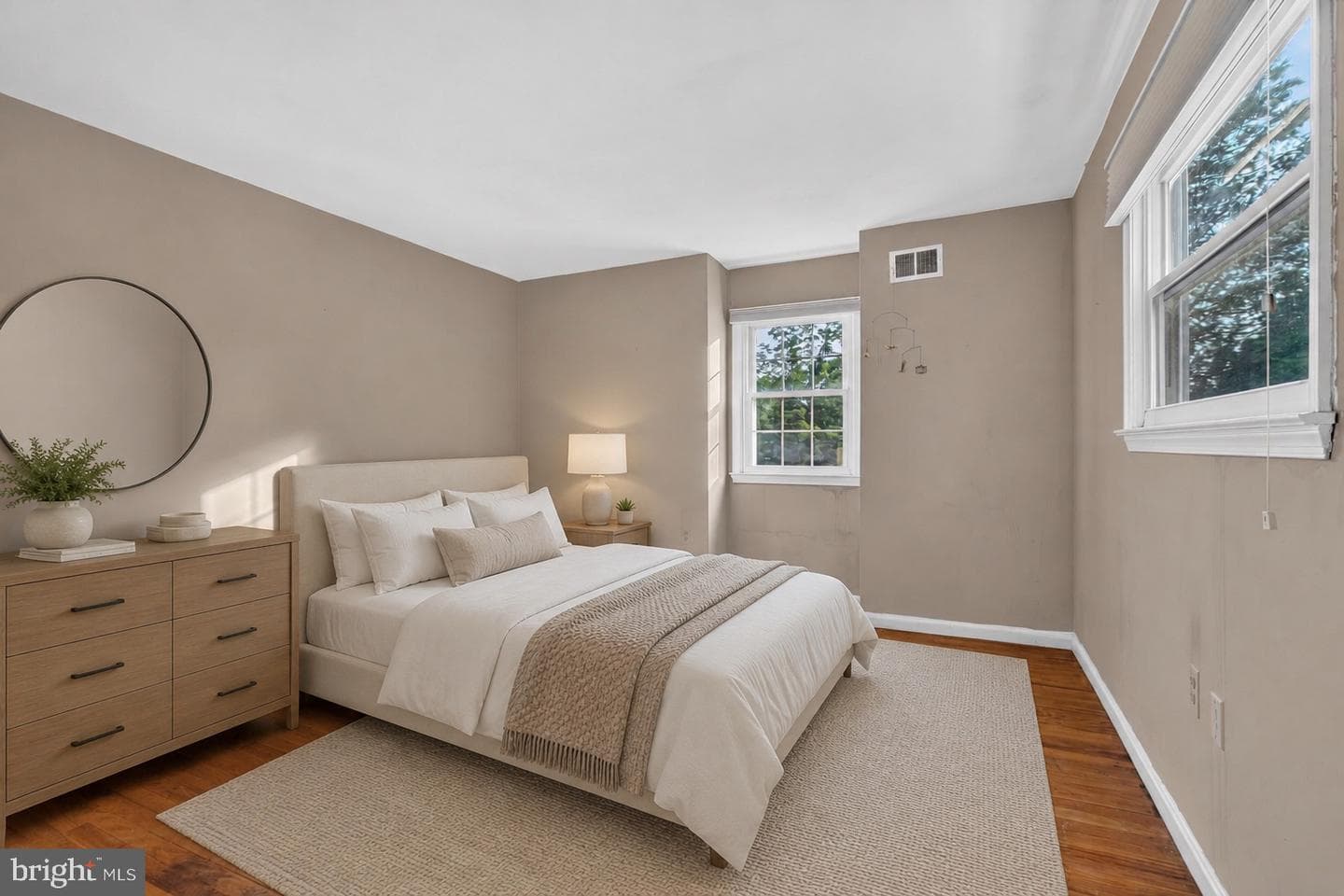 8601 Jackson Avenue photo 24