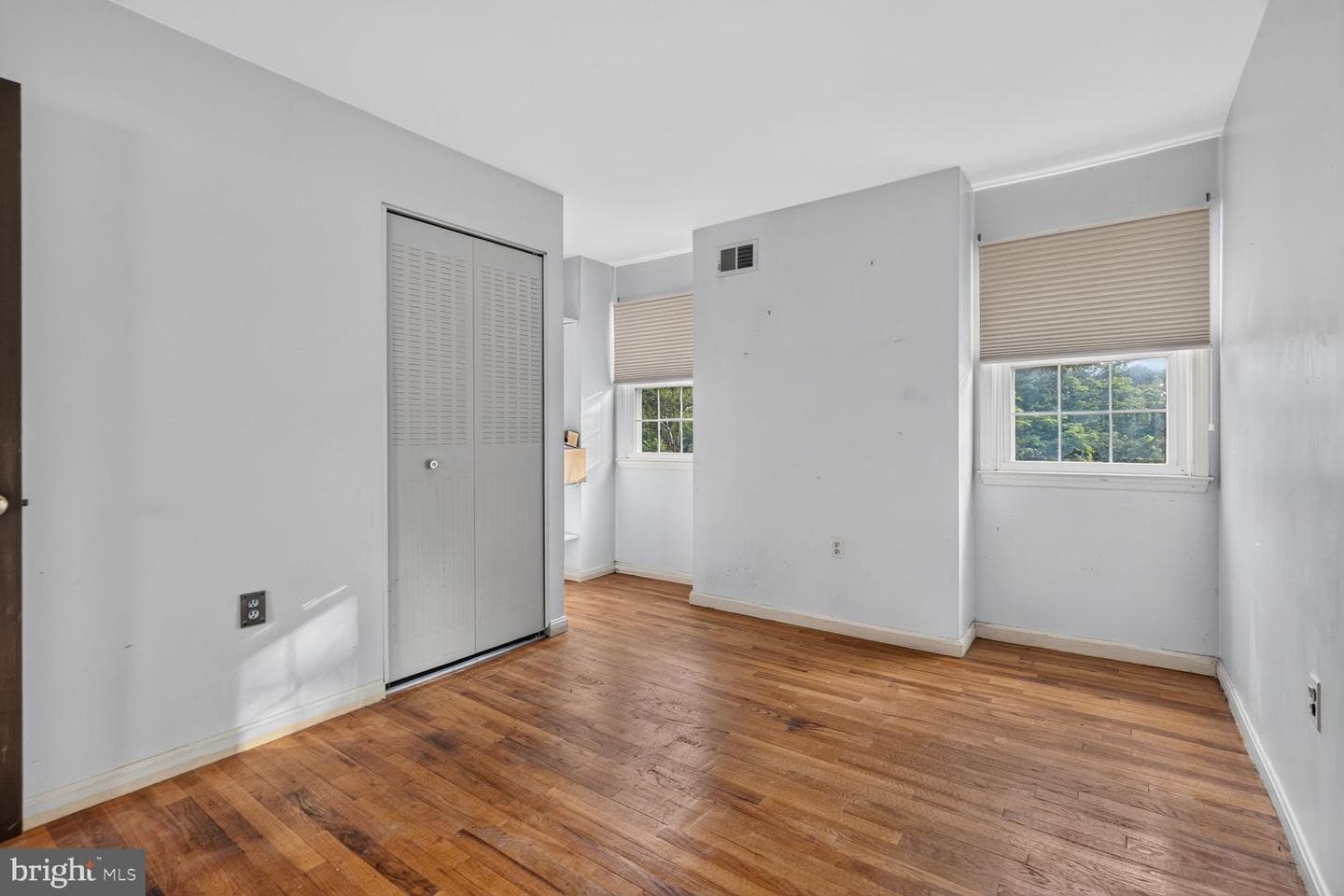 8601 Jackson Avenue photo 27