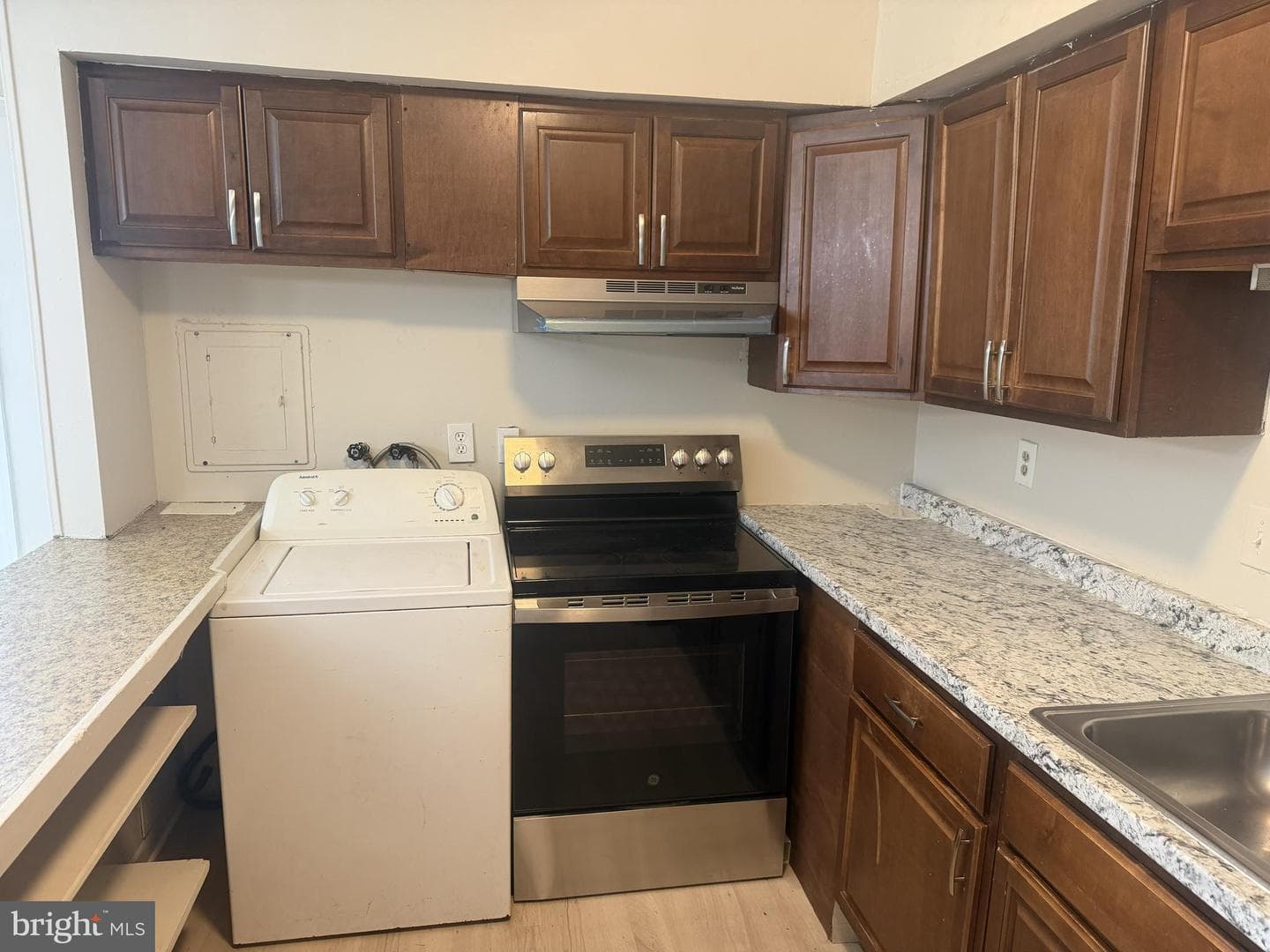 9233 Byrd Drive photo 13