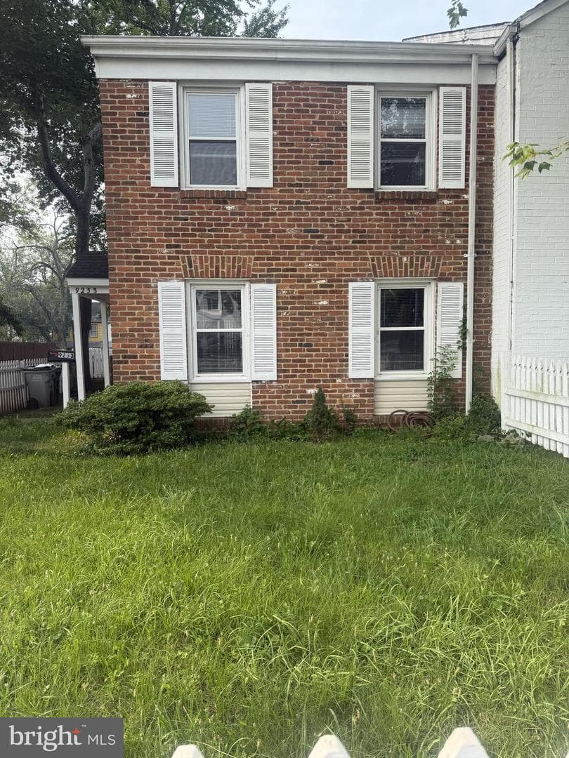9233 Byrd Drive photo 3