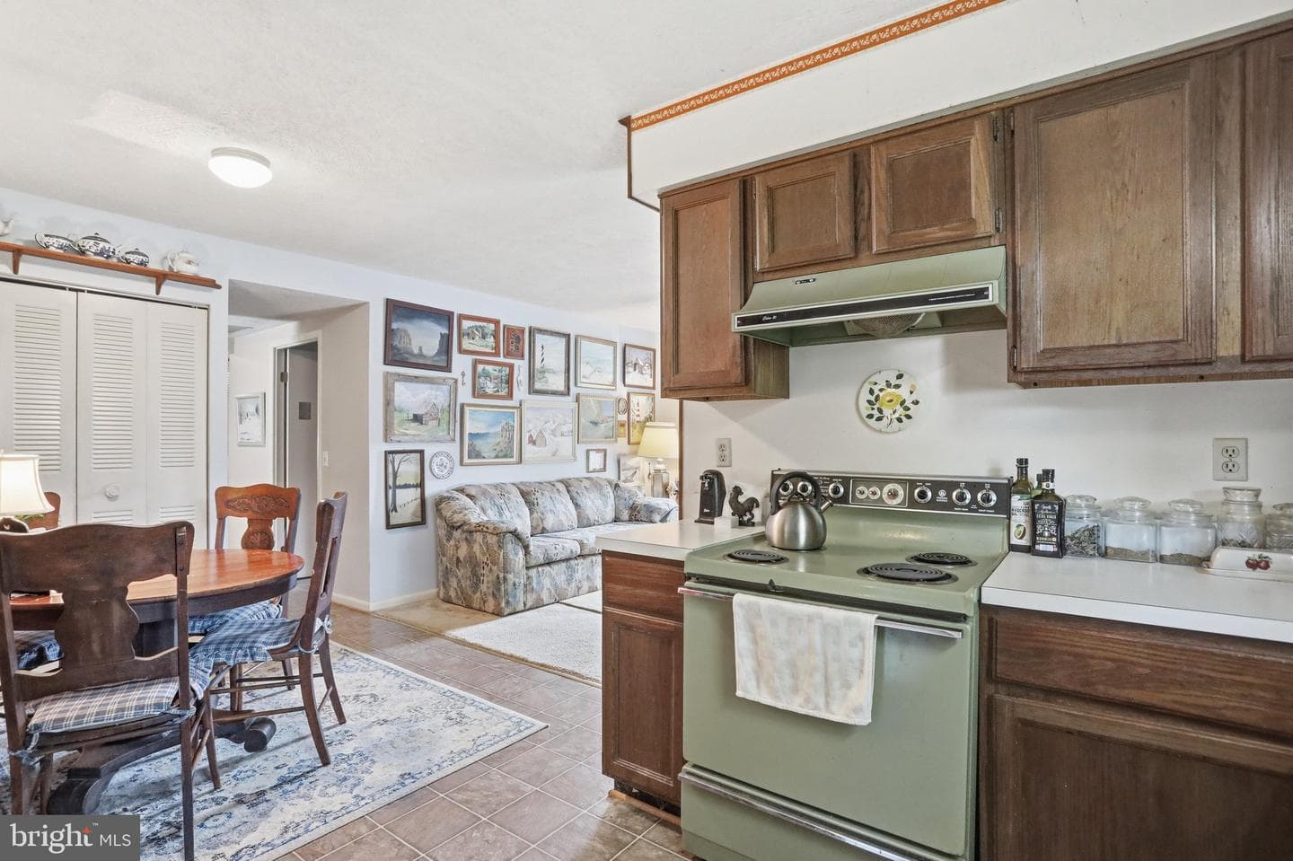 8916 Portner Avenue photo 31