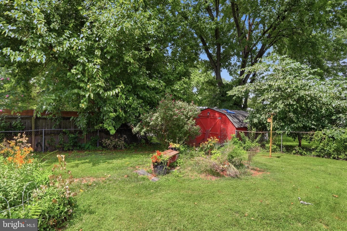 8916 Portner Avenue photo 39