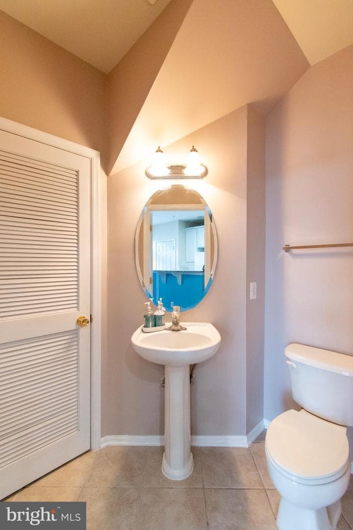 9514 Walker Way #28 photo 17