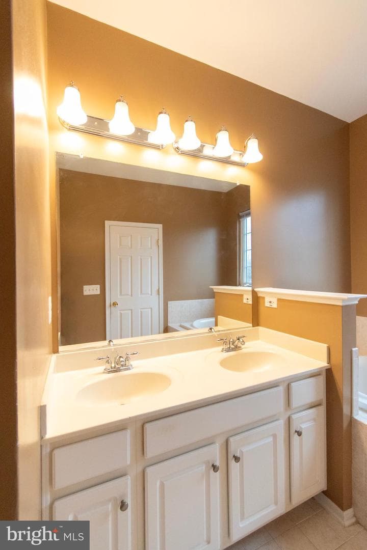 9514 Walker Way #28 photo 22
