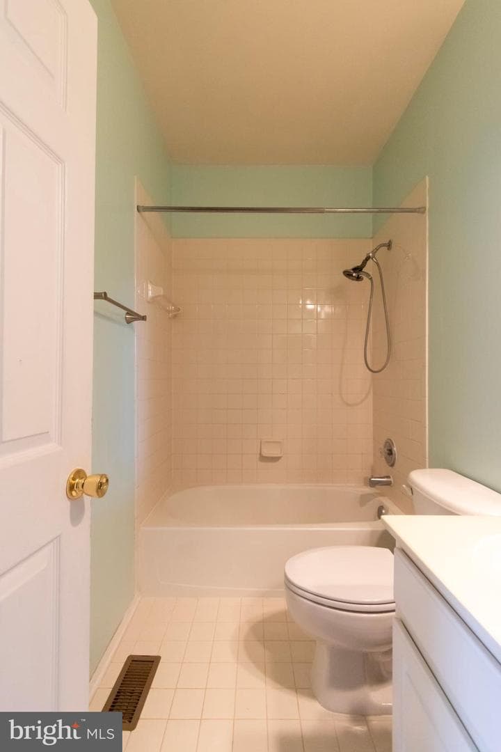 9514 Walker Way #28 photo 29
