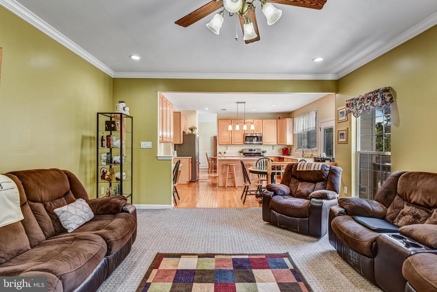 9234 Cynthia Street photo 11