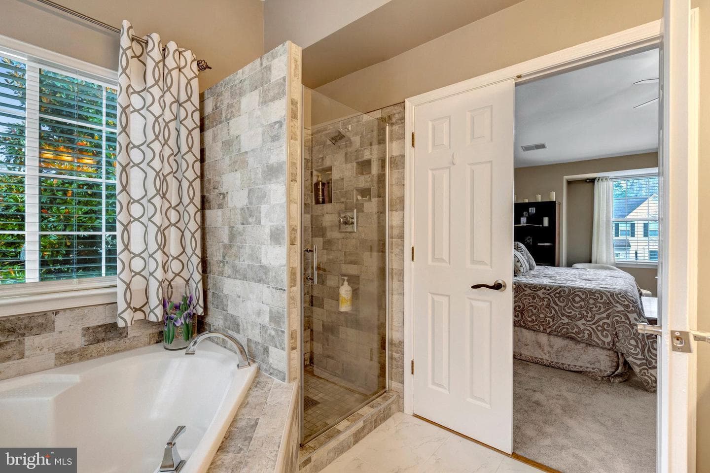 9224 Cynthia Street photo 15