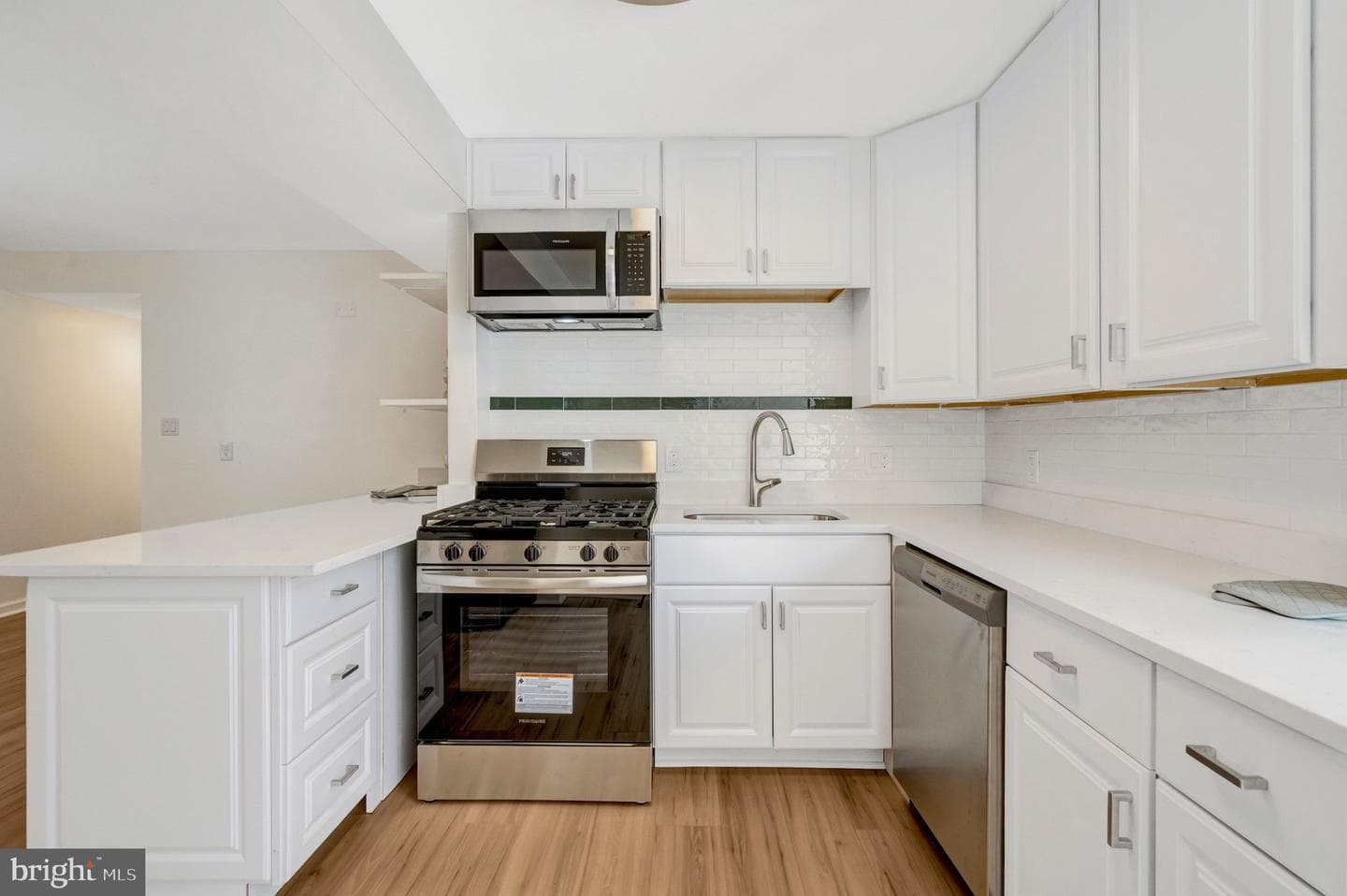 122 Scott Drive photo 13