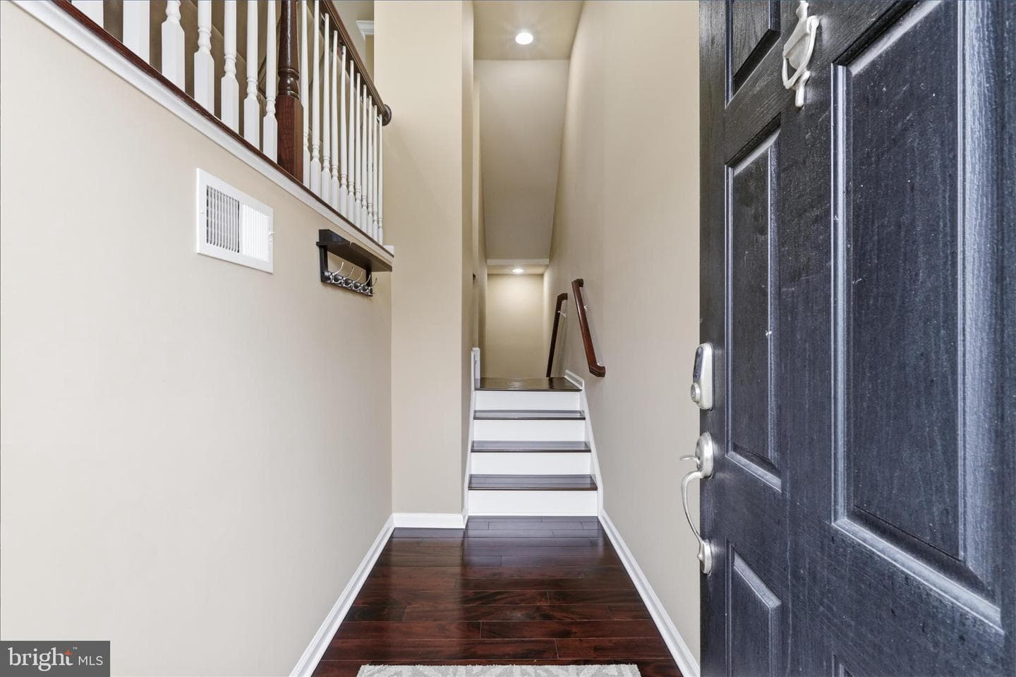 9073 Alexander Way photo 4