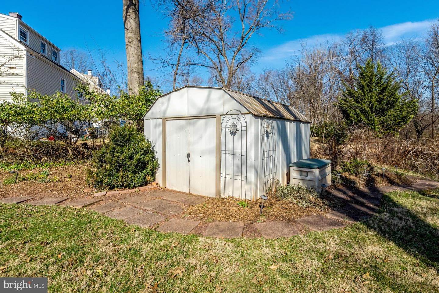 92 Meeker Court photo 32