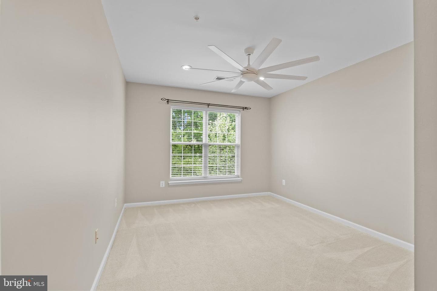9724 Holmes Place #unit 302 photo 34