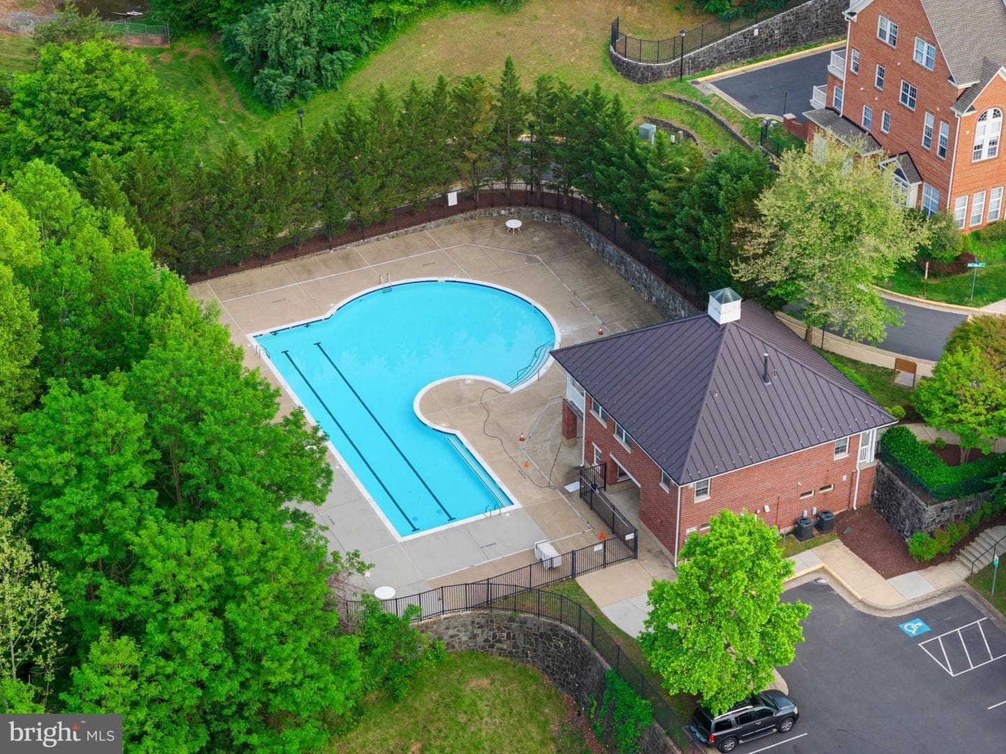 9724 Holmes Place #unit 302 photo 59