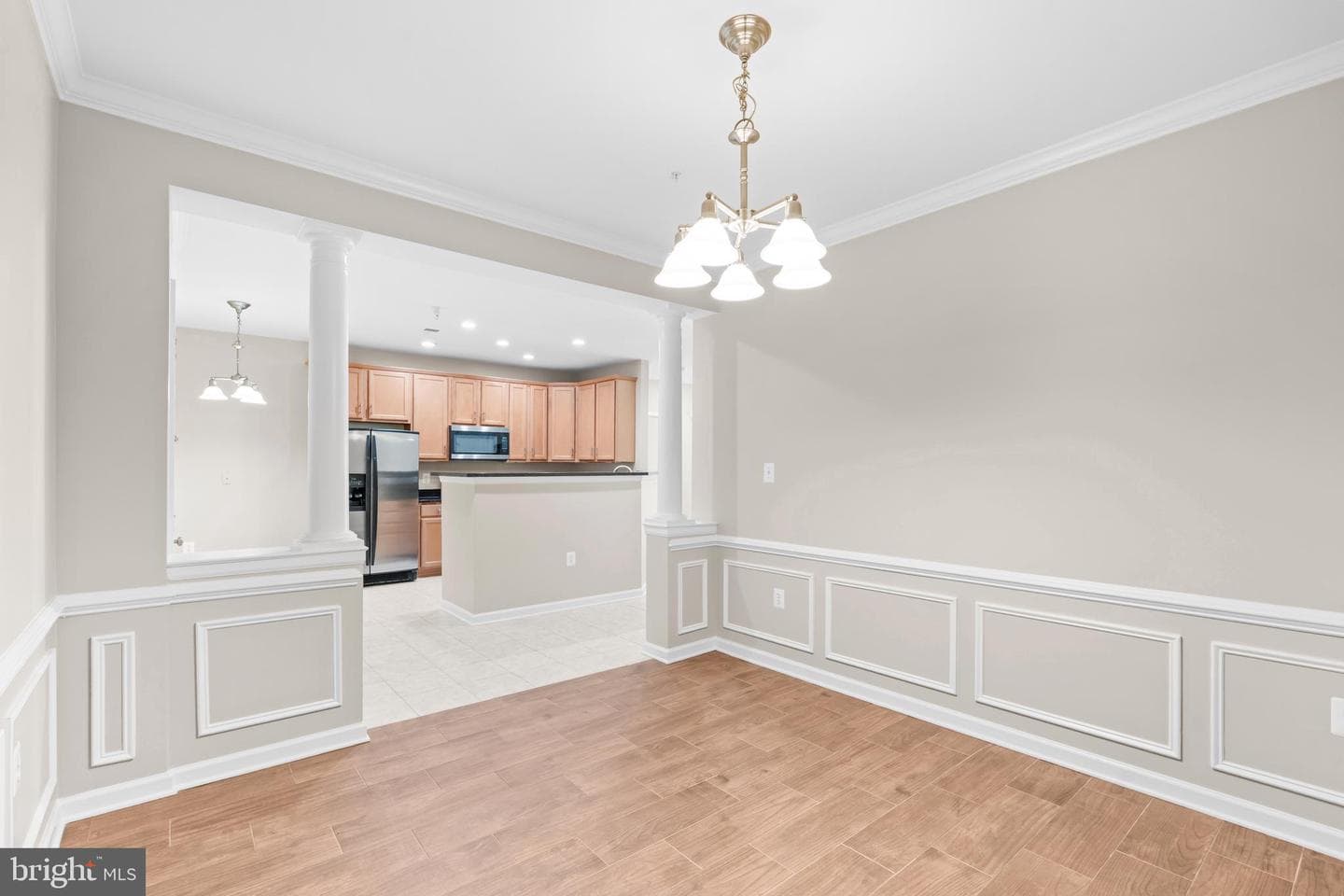 9724 Holmes Place #unit 302 photo 8