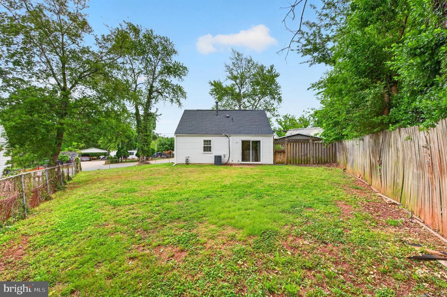 296 Manassas Drive photo 20