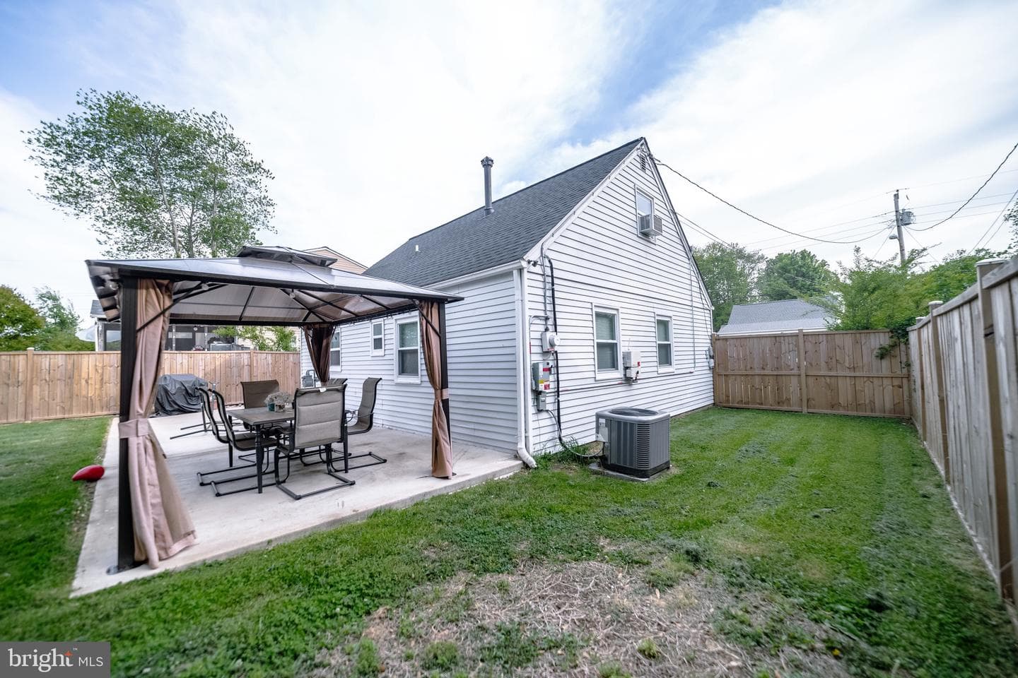 128 Martin Drive photo 20