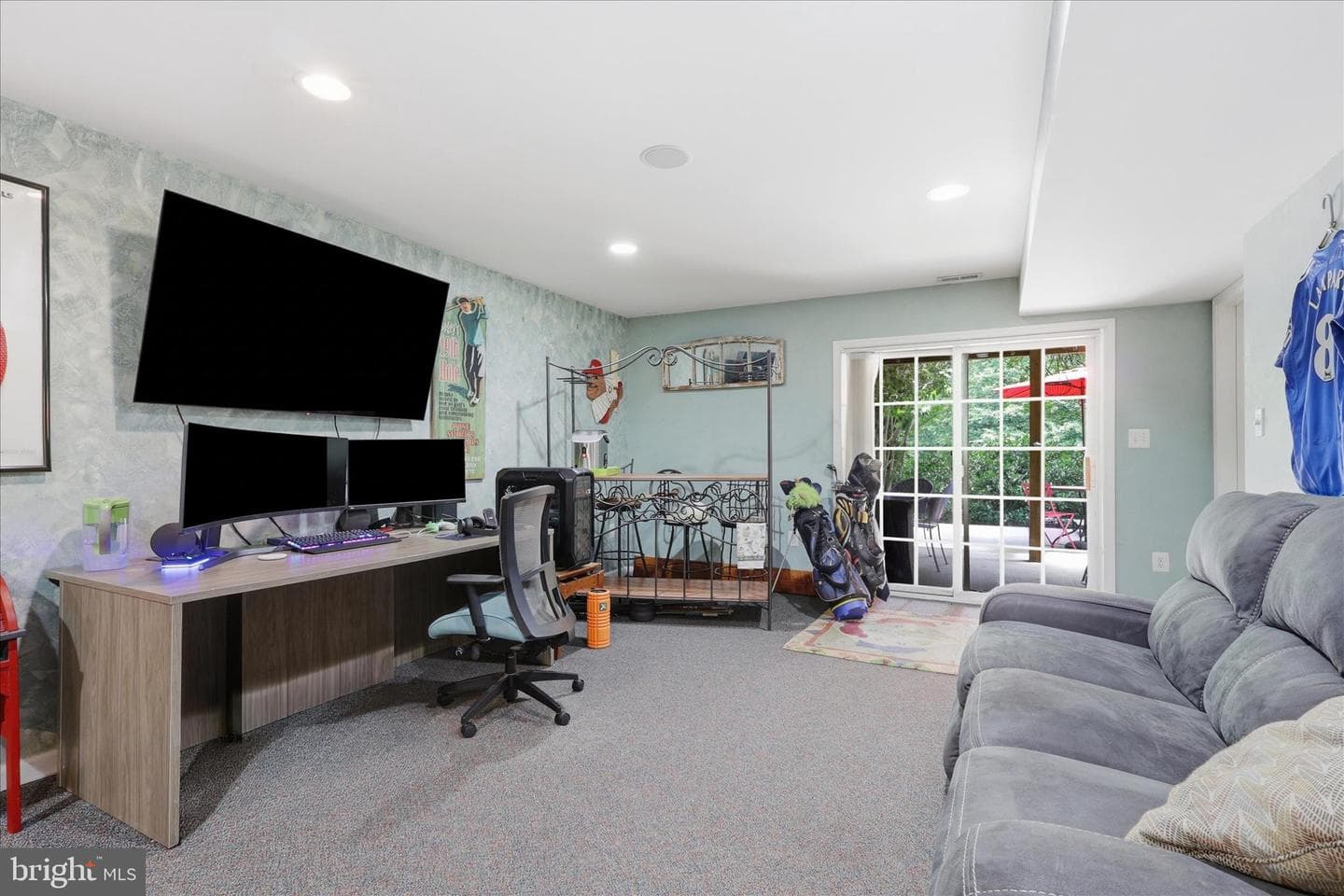 9411 Primrose Ln photo 32