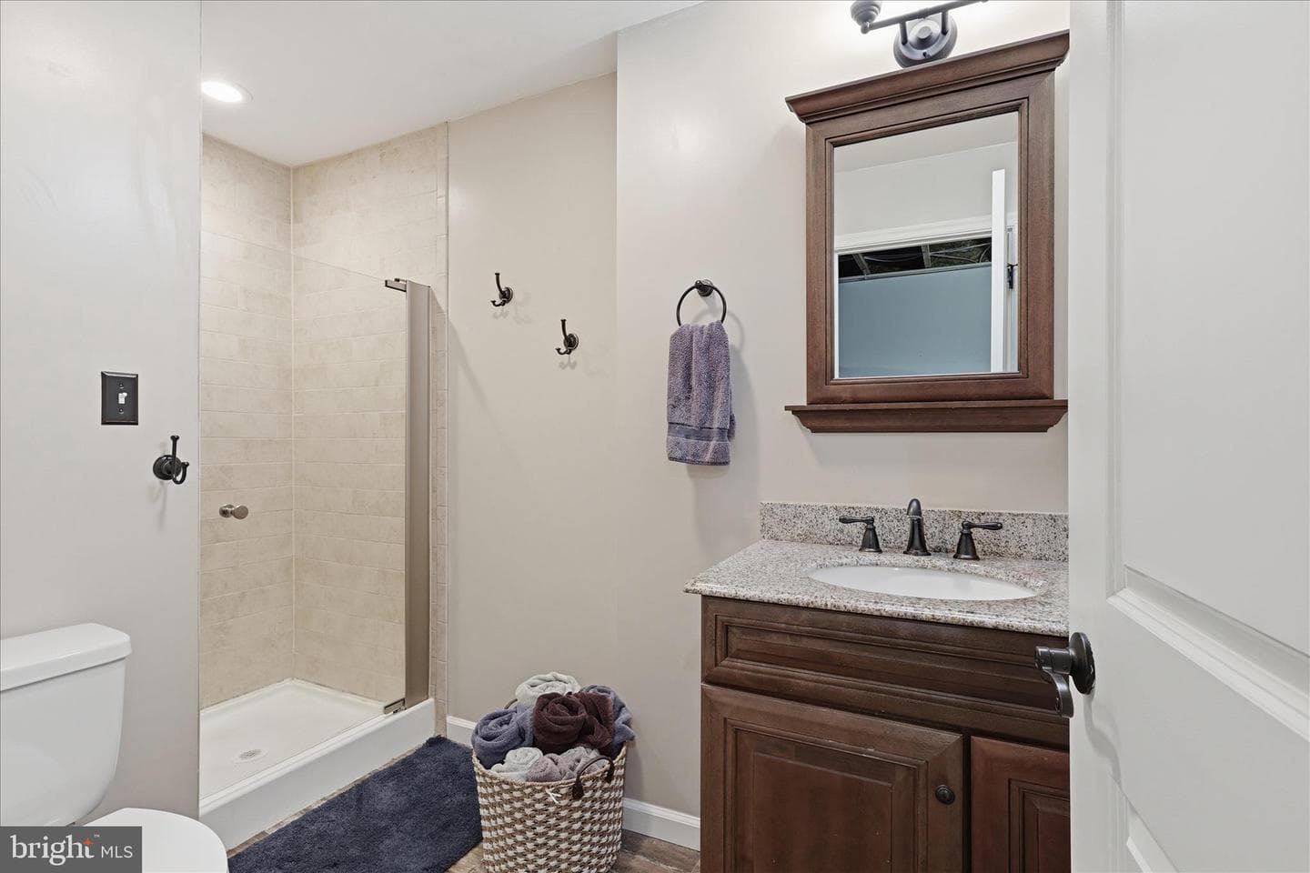 9411 Primrose Ln photo 35