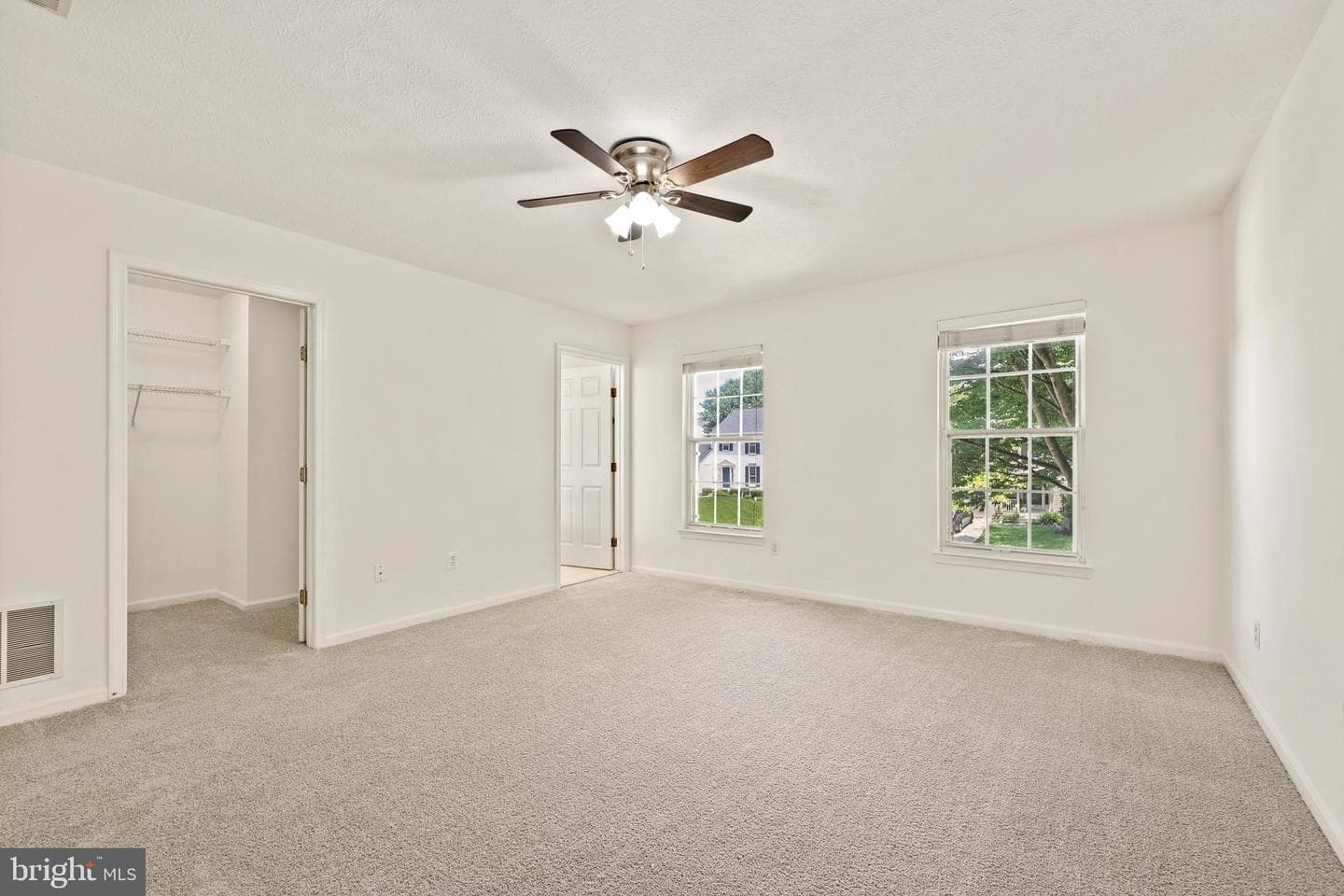 9242 Matthew Drive photo 18
