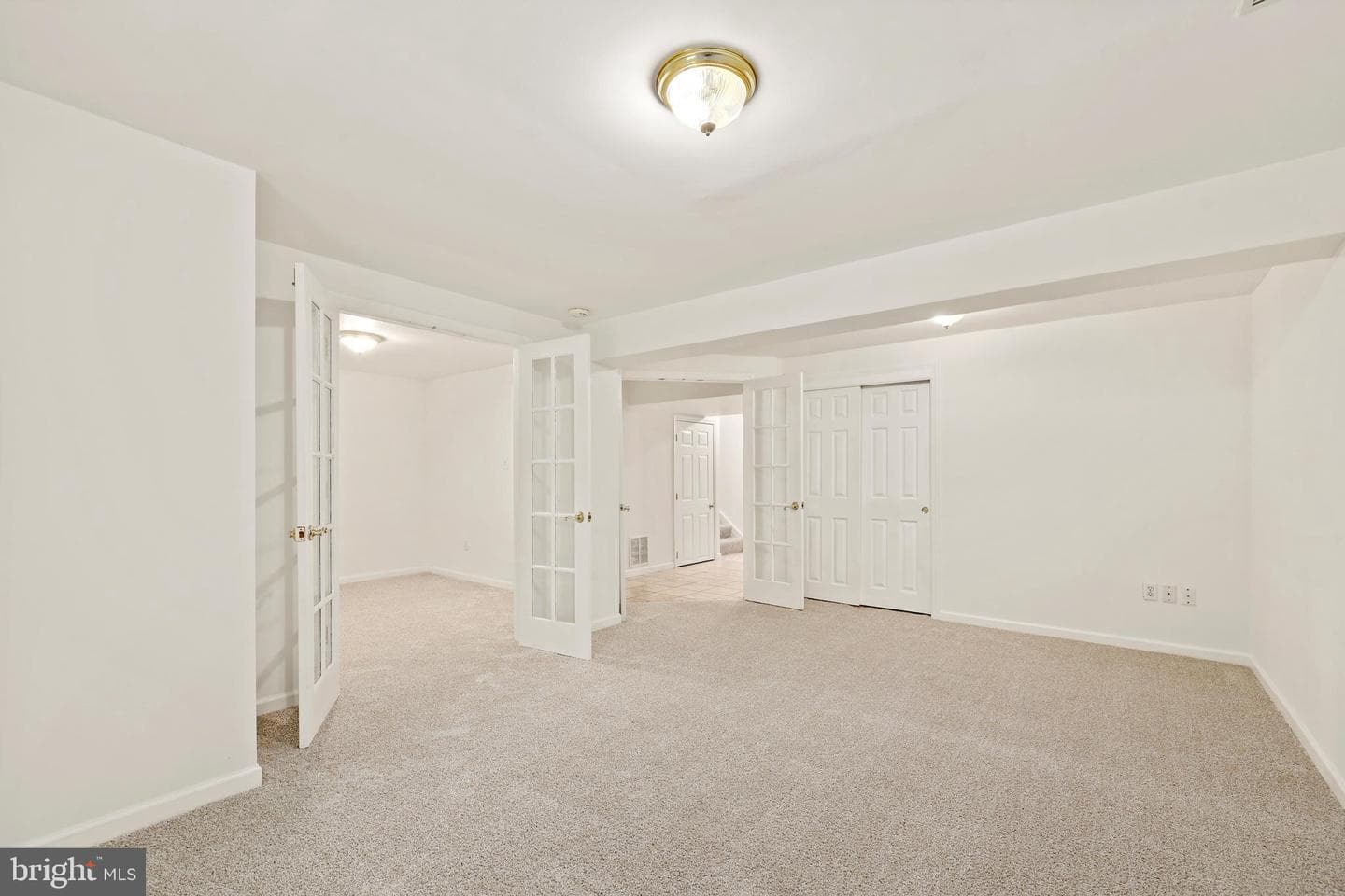 9242 Matthew Drive photo 23