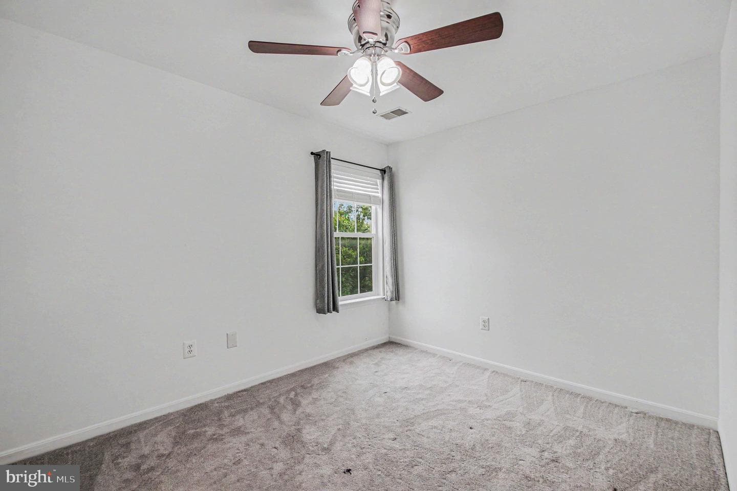 9224 Cynthia Street photo 15