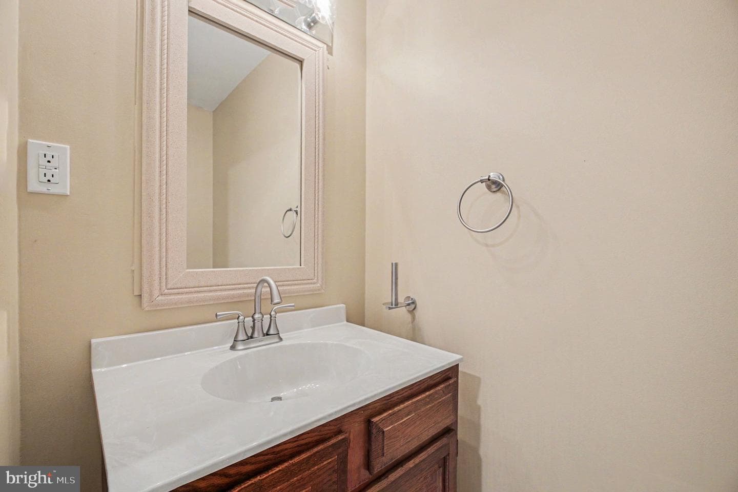 9224 Cynthia Street photo 29