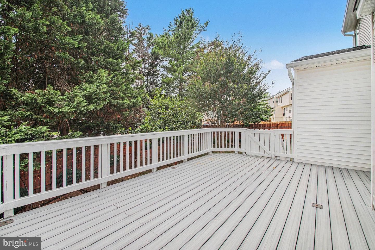 9224 Cynthia Street photo 32