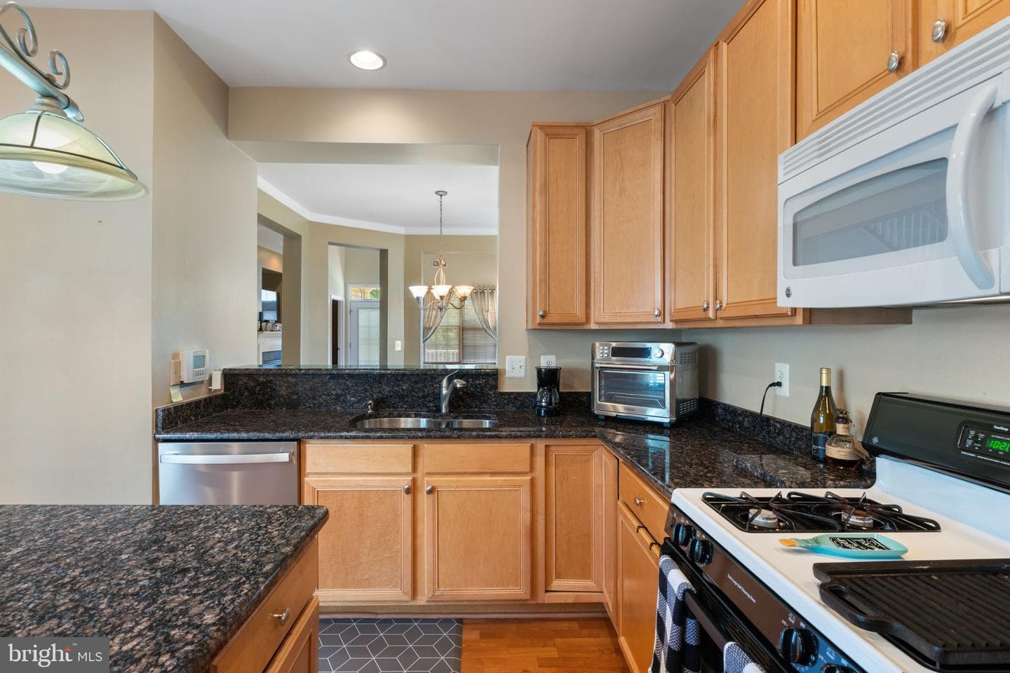 9405 Primrose Lane photo 10